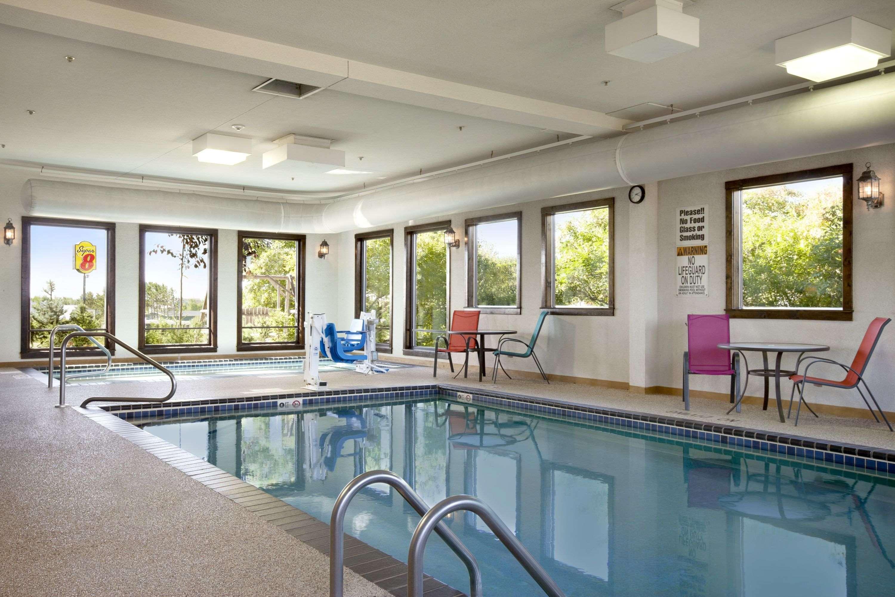 Super 8 By Wyndham Eveleth Motel Kültér fotó